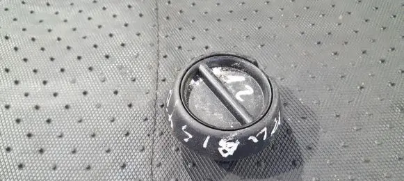 Renault Kangoo I Headlight level height control switch