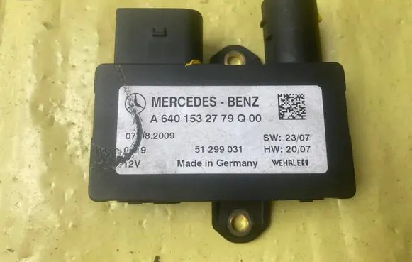 Mercedes-Benz B W245 Glow plug pre-heat relay A6401532779 51299031