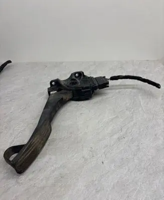 Volvo XC90 Accelerator throttle pedal 30715179 6PV00954804 16052006