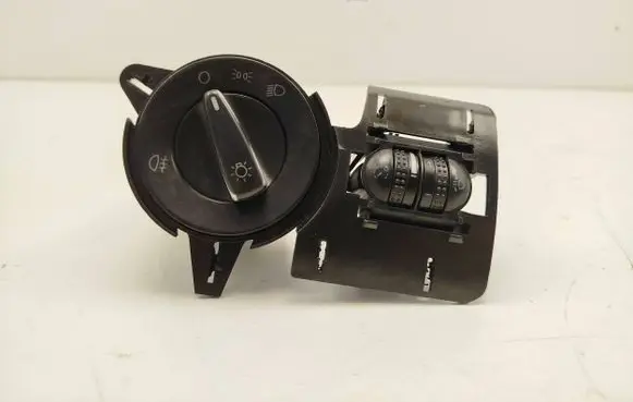 Volkswagen PASSAT B5.5 Light switch 1C0941531 04052030