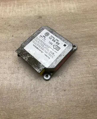 Seat Toledo I (1L) Airbag control unit/module 1J0909608