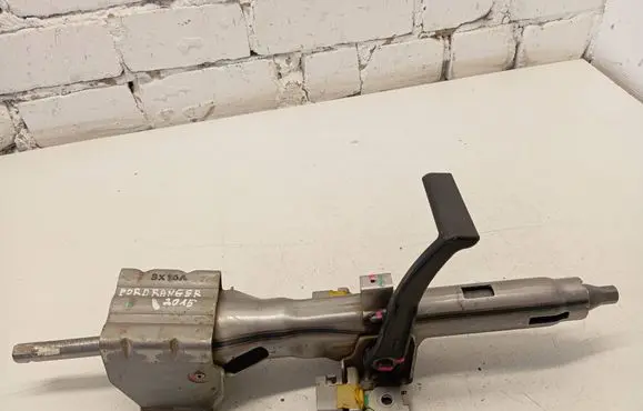 Steering wheel axle set