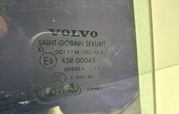 Volvo S80 Rear door window glass 