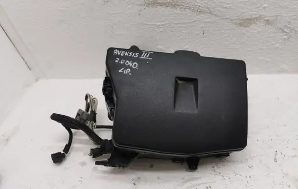 Toyota Avensis T270 Fuse box set
