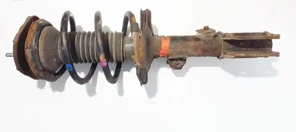 Toyota Avensis T250 Front shock absorber/damper