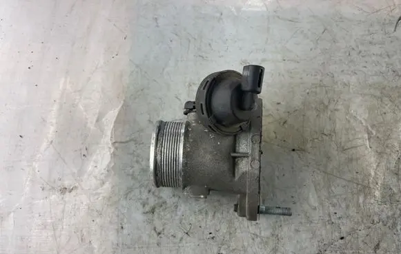 Audi A4 S4 B6 8E 8H Throttle valve 8E0145950C