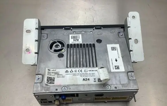 KIA Ceed Navigation unit CD/DVD player 10R0611330 ACQ90494719 5508749