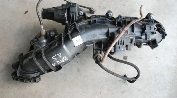 BMW 1 F20 F21 Intake manifold B37D15A 8513854 116KM