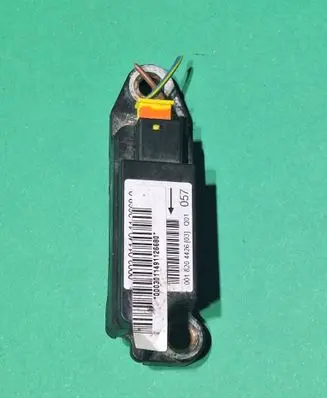 Mercedes-Benz C W203 Airbag deployment crash/impact sensor 0018204426 0003011491126680