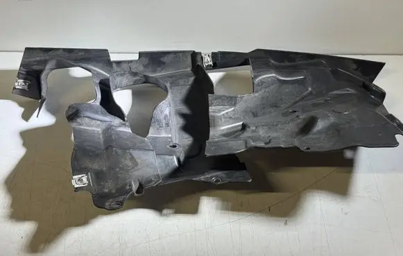 BMW 5 F10 F11 Other engine bay part 7975445