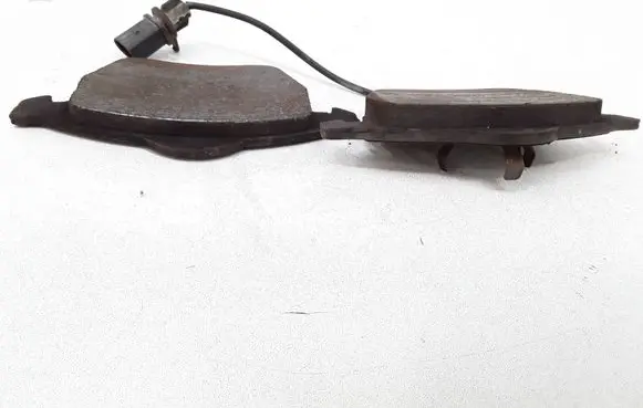 Volkswagen PASSAT B5.5 Brake pads (front) 