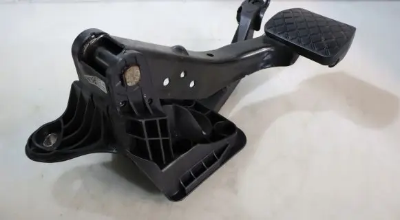 Skoda Fabia Mk3 (NJ) Clutch pedal 