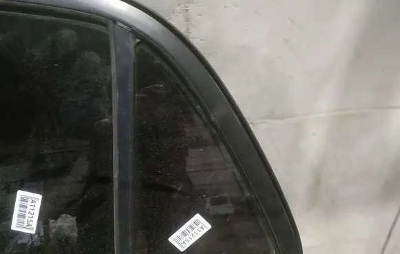 Toyota Corolla E120 E130 Rear vent window glass AS2