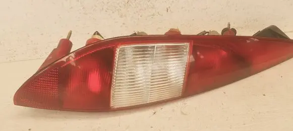 Ford Mondeo Mk III Rear/tail lights 1S7113405C
