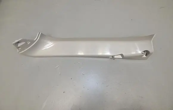 BMW X4 F26 (A) pillar trim