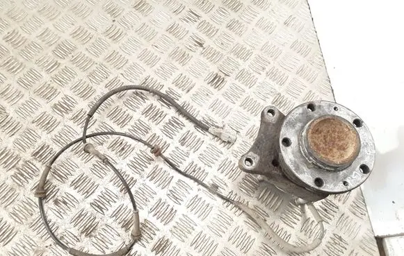 Fiat Scudo Rear wheel hub spindle/knuckle 