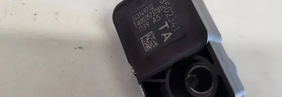 Opel Insignia A Airbag deployment crash/impact sensor 13502341