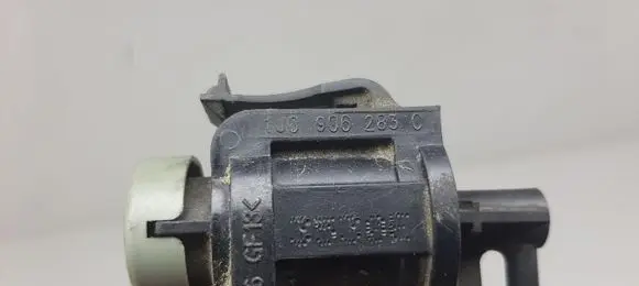 Audi A6 S6 C6 4F Turbo solenoid valve 01J906283