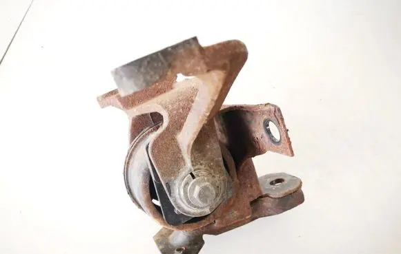 Ford Mondeo MK I Engine mount bracket 93bb7m125ad 93bb-7m125-ad