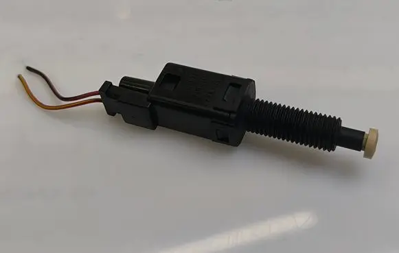Audi A6 S6 C5 4B Brake pedal sensor switch 811907 343B