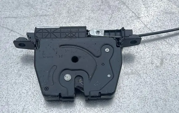 Tailgate/trunk/boot lock/catch/latch