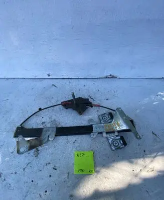 Ford Fiesta Front door manual window regulator 