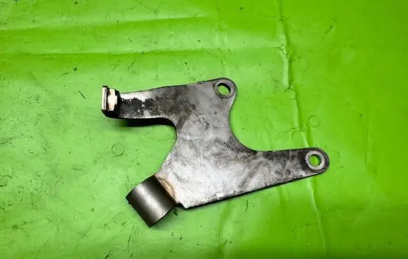BMW 5 F10 F11 Muffler mount bracket/holder 780577504