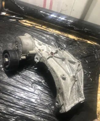 Peugeot 807 Generator/alternator bracket 9682367380 151549F