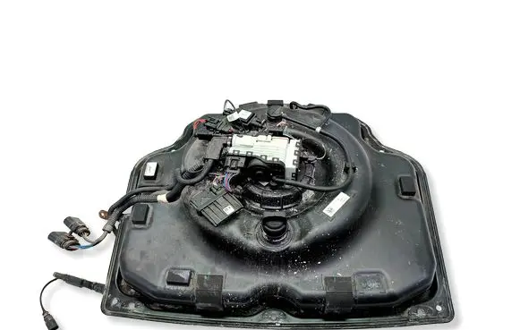 Volkswagen Touareg II AdBlue liquid reservoir 7P6131877E