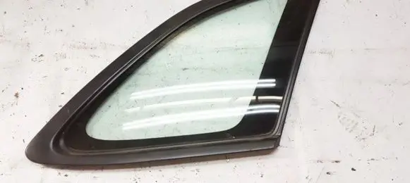 Mazda 323 F Rear side window