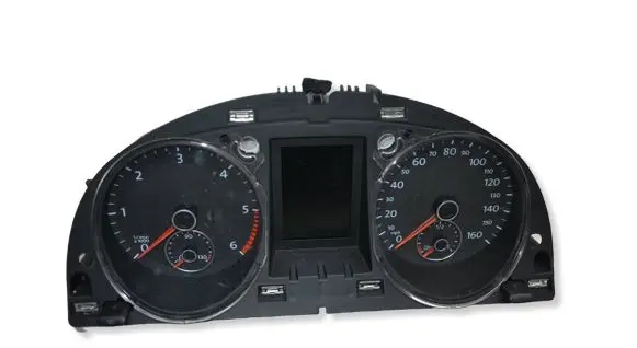 Volkswagen PASSAT B6 Speedometer (instrument cluster) 3C0920972J