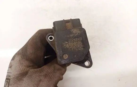 Toyota RAV 4 (XA30) Mass air flow meter 2220430010