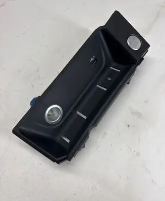 Audi A5 USB socket connector 8W2864131B 3105181110