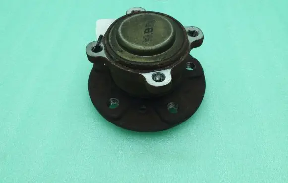 BMW 2 F45 Rear wheel ball bearing 68521 68595