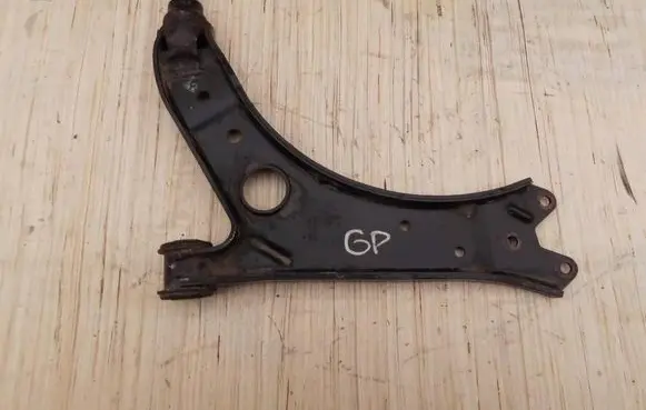 Seat Altea Front lower control arm/wishbone 1K0407190E