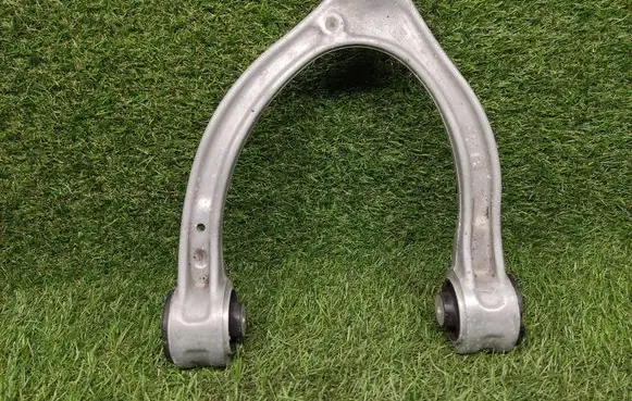 Mercedes-Benz C W205 Front upper control arm/wishbone 