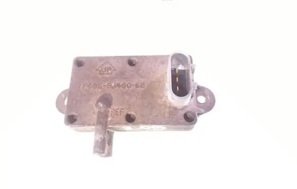 Ford Mondeo MK II Air pressure sensor F48E9J460BB
