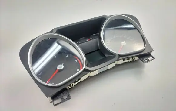 Speedometer (instrument cluster)