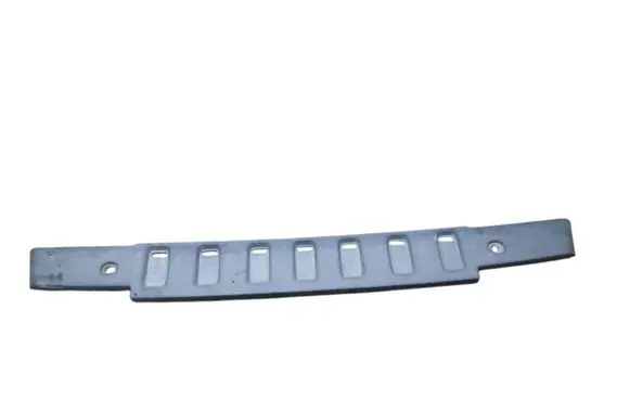 Front bumper splitter molding