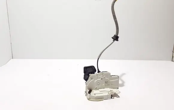 Audi A6 S6 C9 4L Rear door lock 85E839016G