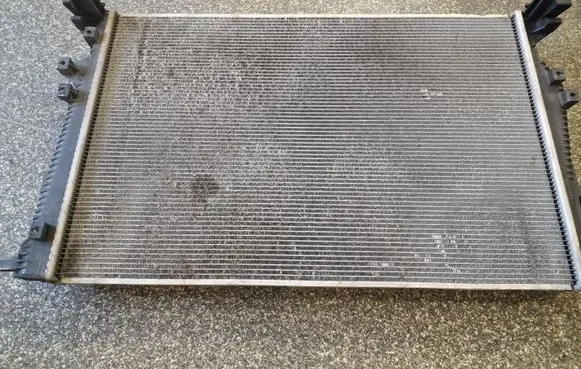 Coolant radiator