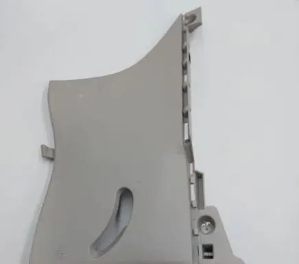 Nissan Leaf II (ZE1) (D)pillar trim (top) 769345SH0A