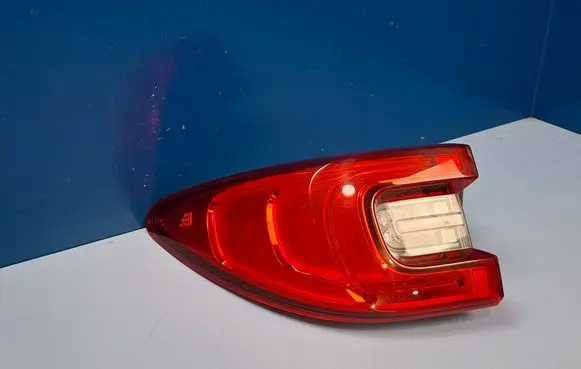 Rear/tail lights