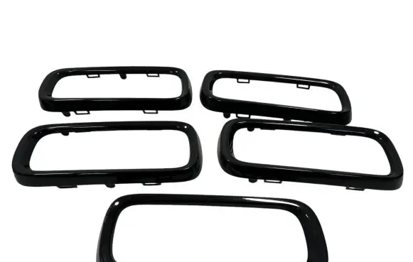 Jeep Renegade Front bumper upper radiator grill