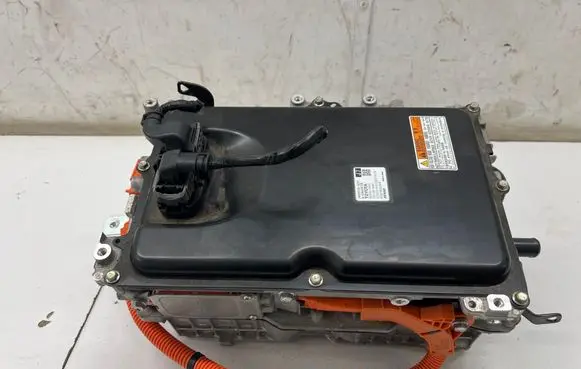Toyota C-HR II Voltage converter inverter G920010021