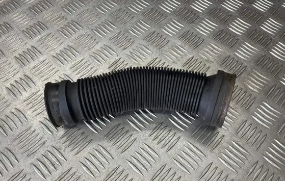 Opel Meriva A Air intake hose/pipe 13105267