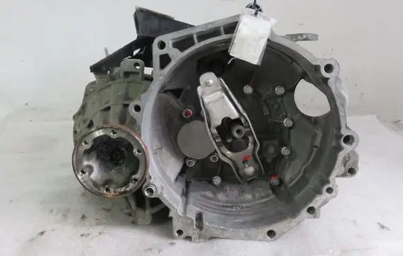 Volkswagen Jetta VI Manual 6 speed gearbox QTK