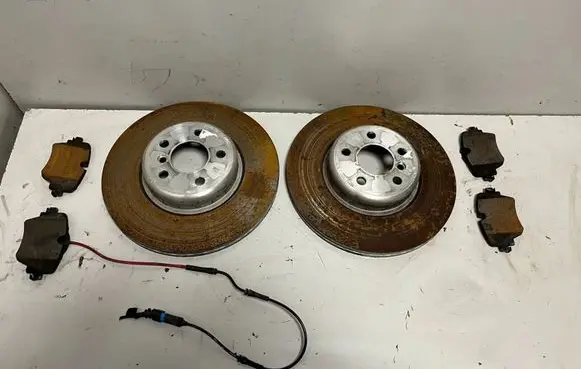 BMW 3 G20 G21 Front brake disc 6860907 8893240