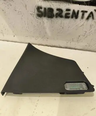 Audi Q3 8U Other trunk/boot trim element 83A867658A F02216009