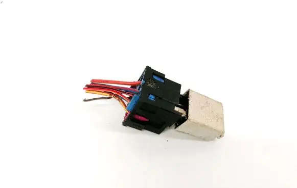 Volkswagen Touran I Other relay 1k0951253a v23134j52x430